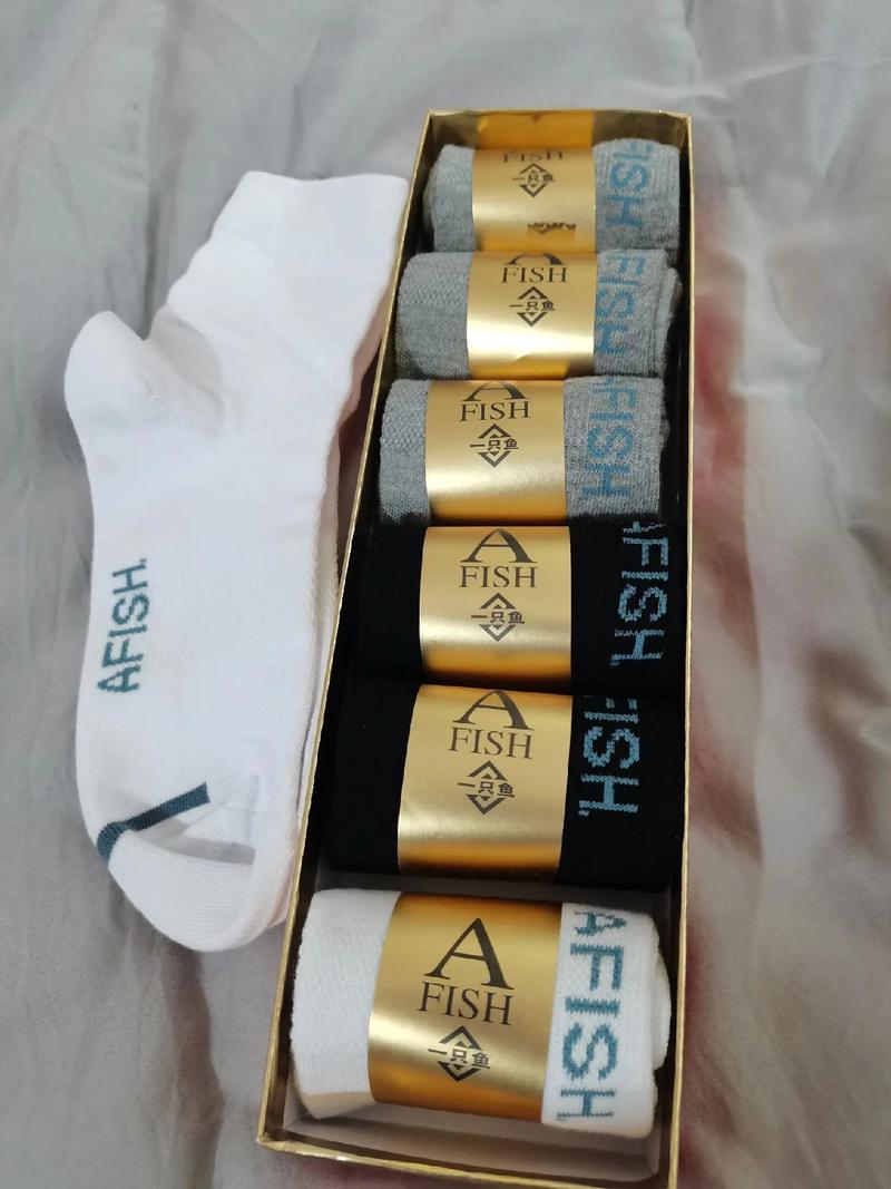 一针一线，匠心独运_袜子店的装修风格分析 一针一线，匠心独运_袜子店的装修风格分析 MI家设计百科