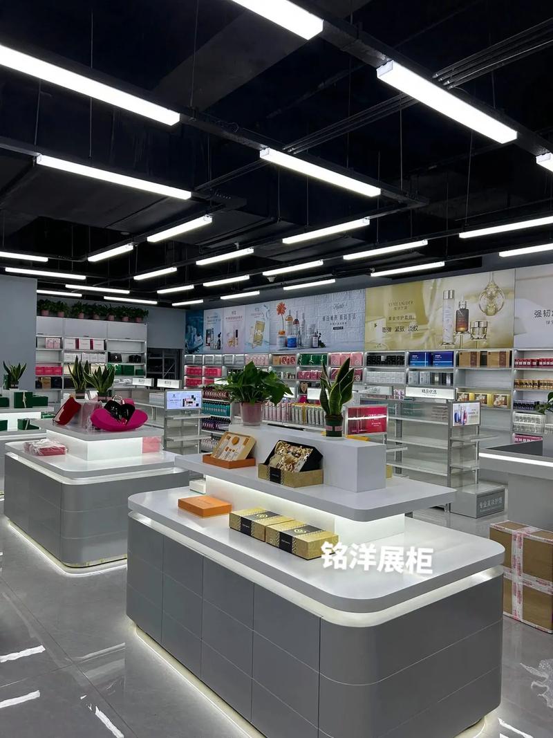 介绍装修化妆品店成本之谜,费用高吗如何合理规划 MI家装修经验 介绍装修化妆品店成本之谜,费用高吗如何合理规划 介绍装修化妆品店成本之谜,费用高吗如何合理规划 MI家装修经验