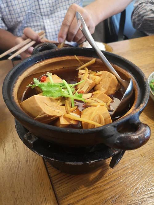 品味炖品之韵,尽在装修典雅的外送店 MI家设计指南 品味炖品之韵,尽在装修典雅的外送店 品味炖品之韵,尽在装修典雅的外送店 MI家设计指南