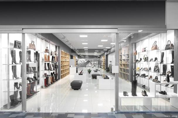奢华漫步,探秘奢侈品鞋店室内装修的艺术魅力 MI家装修经验 奢华漫步,探秘奢侈品鞋店室内装修的艺术魅力 奢华漫步,探秘奢侈品鞋店室内装修的艺术魅力 MI家装修经验