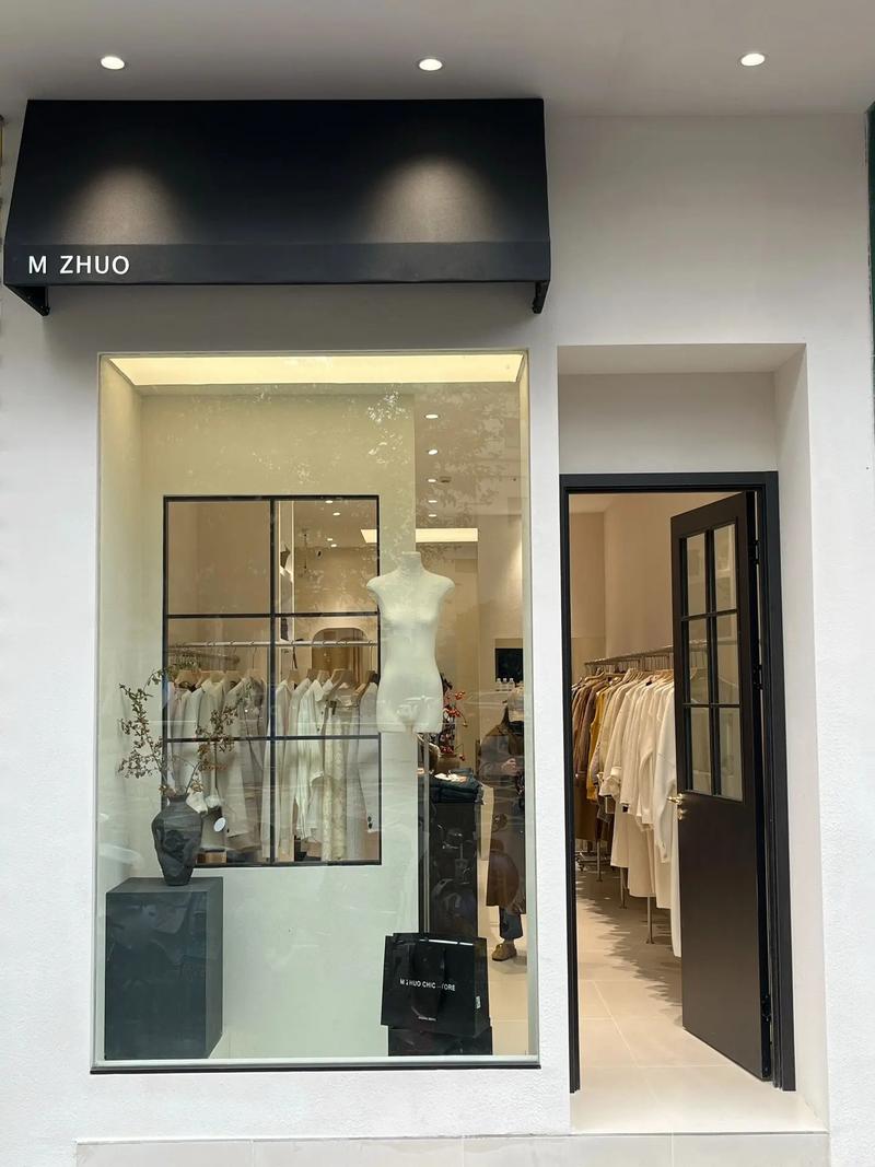 效果图赏析,时尚女装店门头装修设计,引领潮流新风尚 MI家设计百科 效果图赏析,时尚女装店门头装修设计,引领潮流新风尚 效果图赏析,时尚女装店门头装修设计,引领潮流新风尚 MI家设计百科
