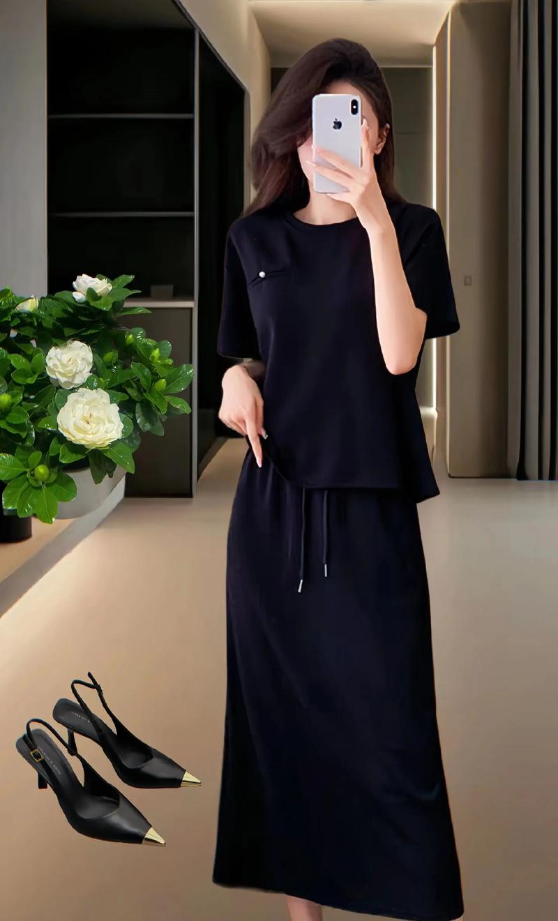 时尚与舒适并重,大码女套装薄款,演绎优雅生活美学 MI家公司推荐 时尚与舒适并重,大码女套装薄款,演绎优雅生活美学 时尚与舒适并重,大码女套装薄款,演绎优雅生活美学 MI家公司推荐